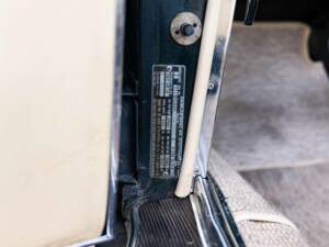 Afbeelding 8/43 van Mercedes-Benz 280 SL (1968)