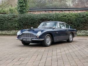 Image 38/46 de Aston Martin DB 6 (1967)