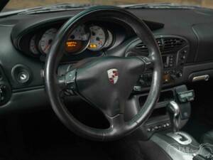 Imagen 4/6 de Porsche 911 Carrera (2002)