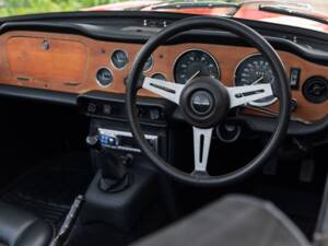 Immagine 29/50 di Triumph TR 6 (1975)