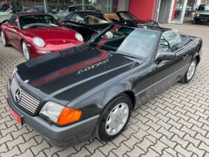 Image 2/20 de Mercedes-Benz 500 SL (1992)