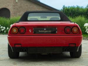 Image 16/50 of Ferrari Mondial T (1991)