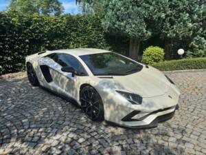 Afbeelding 3/13 van Lamborghini Aventador S (2017)