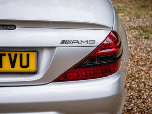 Imagen 32/32 de Mercedes-Benz SL 63 AMG (2008)