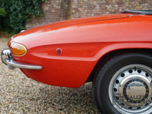 Image 43/50 of Alfa Romeo 1750 Spider (1969)