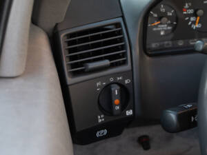 Bild 45/75 von Mercedes-Benz SL 500 (1997)