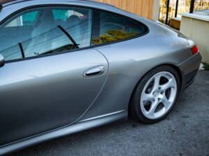 Afbeelding 19/50 van Porsche 911 Carrera 4S (2004)