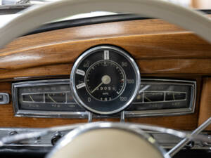 Image 11/54 of Mercedes-Benz 300 d (1958)