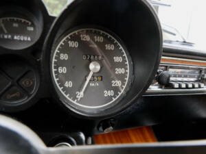 Immagine 34/50 di Alfa Romeo 2000 GTV (1973)
