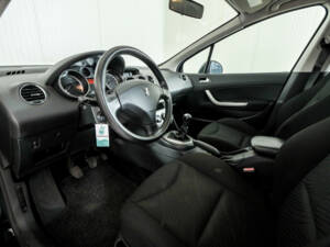 Bild 7/48 von Peugeot 308 1.6 VTi 120 Break (2008)