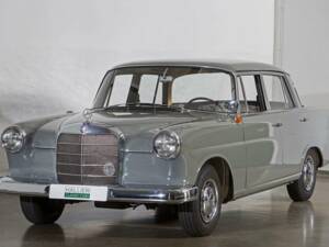 Image 1/20 of Mercedes-Benz 190 c (1962)