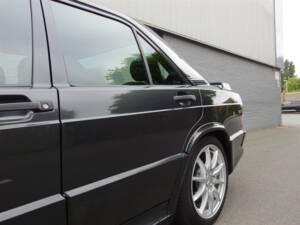 Immagine 27/98 di Mercedes-Benz 190 E 2.3-16 (1985)