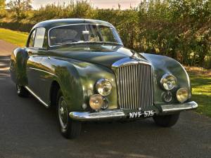 Image 13/45 of Bentley R-Type Continental (1953)
