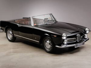 Image 5/36 de Alfa Romeo 2600 Spider (1963)