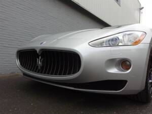 Bild 14/98 von Maserati GranTurismo 4.2 (2009)