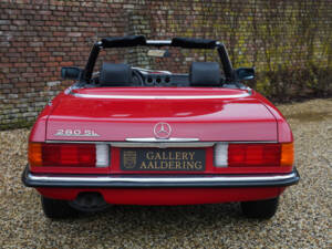 Image 25/50 de Mercedes-Benz 280 SL (1982)