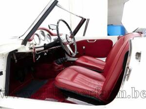 Image 19/30 de Alfa Romeo Giulia 1600 Spider Veloce (1965)