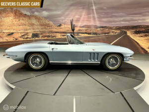 Immagine 8/33 di Chevrolet Corvette Sting Ray Convertible (1966)