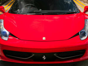 Image 40/50 of Ferrari 458 Italia (2012)