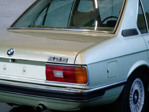 Image 10/24 of BMW 525 (1977)