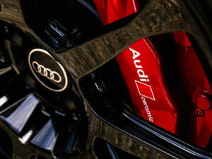 Image 32/50 de Audi R8 V10 GT RWD (2023)
