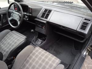Image 34/67 de Volkswagen Scirocco II GT (1984)