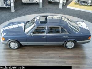 Imagen 8/15 de Mercedes-Benz 420 SEL (1988)