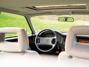 Immagine 66/70 di Audi 90 - 2.3E (1990)