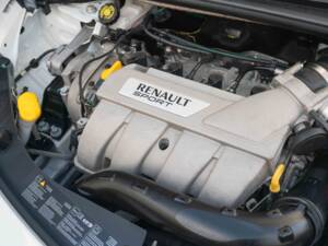 Image 53/58 de Renault Clio III 1.4 16V (2010)