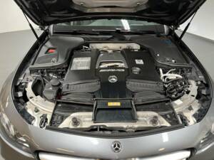 Image 5/15 of Mercedes-Benz AMG E 63 S 4MATIC+ T (2017)