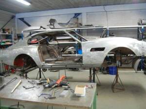 Image 7/50 of Aston Martin V8 (1980)