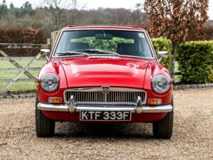 Image 6/40 of MG MGC GT (1968)