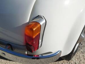 Image 18/52 of FIAT 500 D (1963)