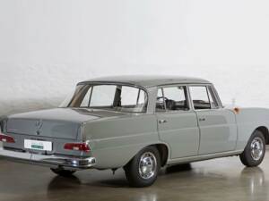 Afbeelding 10/20 van Mercedes-Benz 190 c (1962)