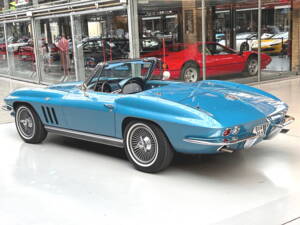 Image 23/41 de Chevrolet Corvette Sting Ray Convertible (1966)