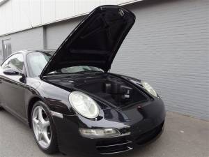 Image 49/74 of Porsche 911 Carrera (2005)