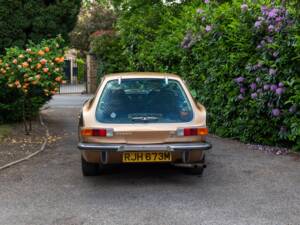 Image 23/50 of Volvo 1800 ES (1973)