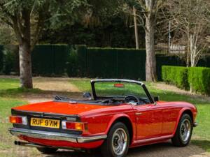 Afbeelding 17/50 van Triumph TR 6 (1974)