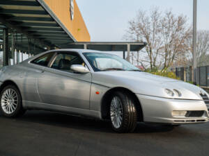 Immagine 7/46 di Alfa Romeo GTV 2.0 JTS (2003)