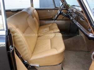 Image 12/39 of Mercedes-Benz 300 d (1961)