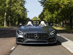 Image 5/36 of Mercedes-AMG GT-S (2019)