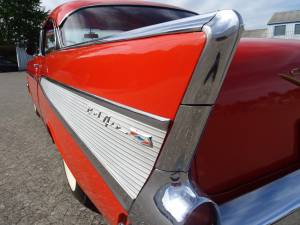 Bild 15/49 von Chevrolet Bel Air Hardtop Coupé (1957)