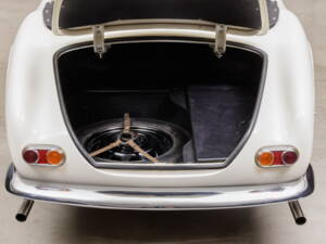 Image 25/45 of BMW 507 (1959)