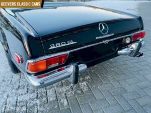 Image 9/20 of Mercedes-Benz 280 SL (1970)