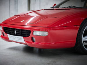 Image 53/99 of Ferrari F 355 Berlinetta (1997)