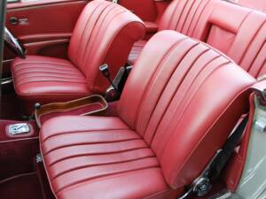 Immagine 13/17 di Mercedes-Benz 280 SE (1969)