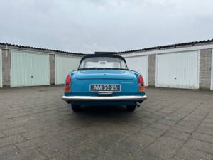 Bild 23/36 von Peugeot 404 Cabriolet (1967)