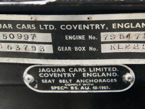 Imagen 34/50 de Jaguar E-Type V12 (1972)