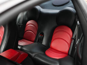 Image 39/51 of Jaguar XKR (2003)