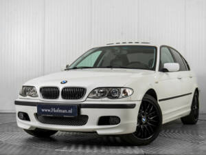 Imagen 3/50 de BMW 330xi (2002)